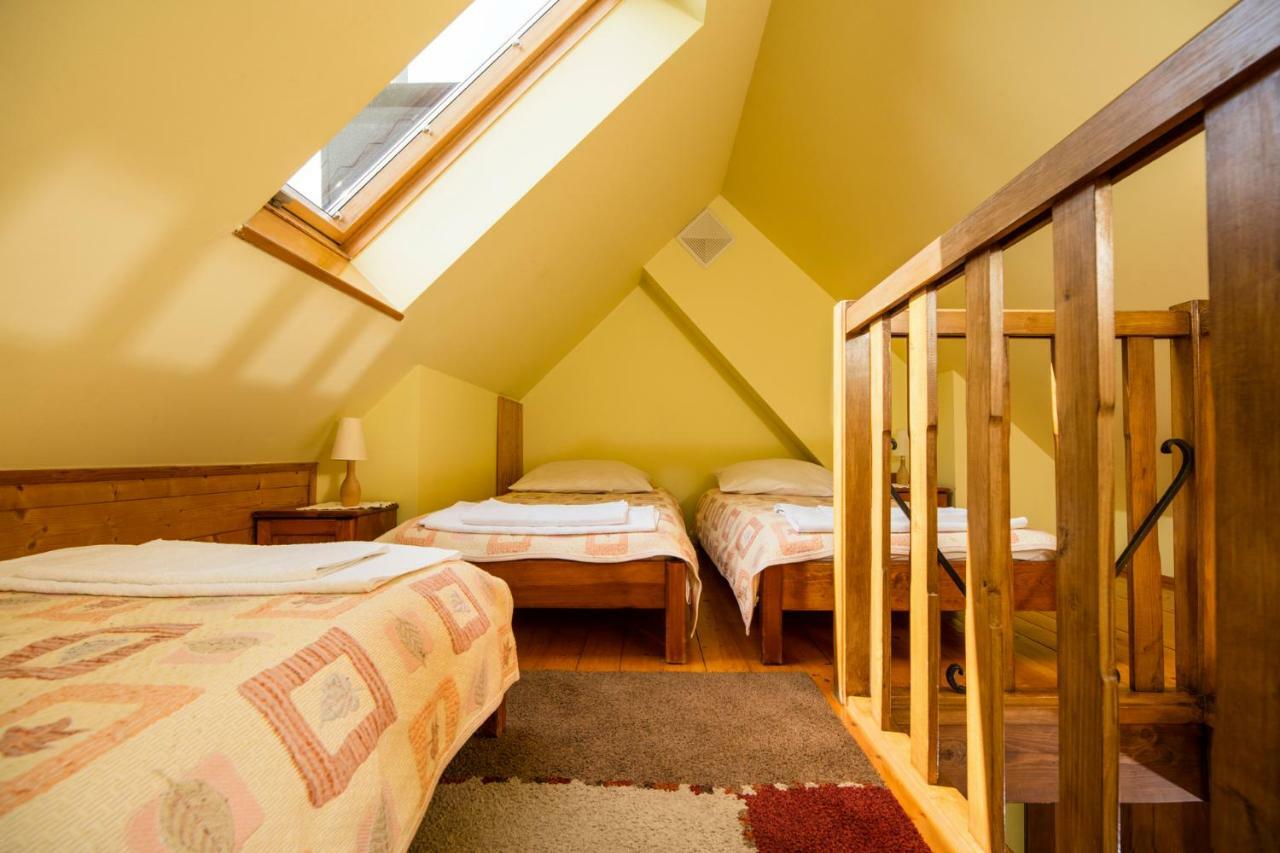 Chata Cyborga Bed & Breakfast *